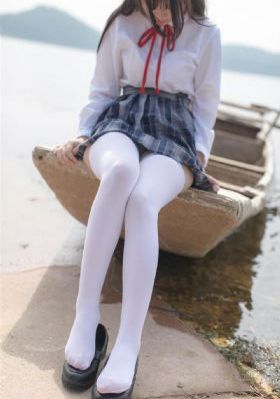 亚洲欧美制服丝袜中文_1080在线播放